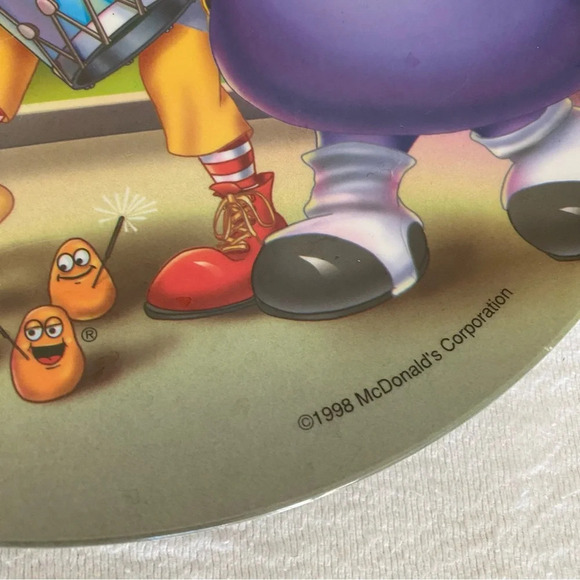 Vintage McDonalds 1998 Fourth of July Collectible Plastic Dinner Plate - Picture 5 of 5